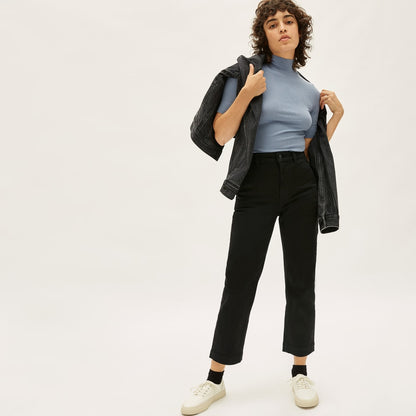 The Straight-Leg Crop | Black | Regular
