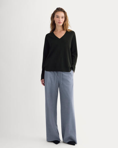 The Classic V in Cashmere | Black