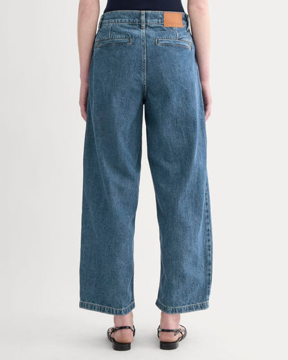 The High Rise Pleated Jean | Mid Indigo