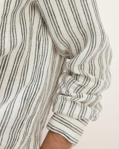The Classic Shirt in Linen | Bone / Black