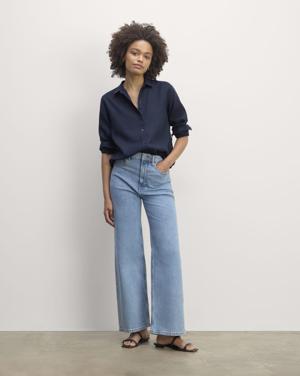 The Must-Have Shirt in Linen | Navy
