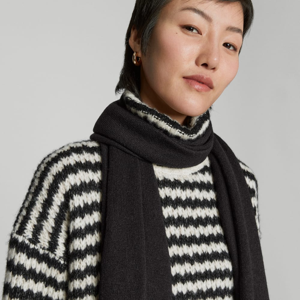 The Cashmere Scarf | Black