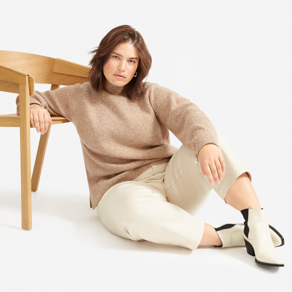 The Straight-Leg Crop | Sandstone | Short