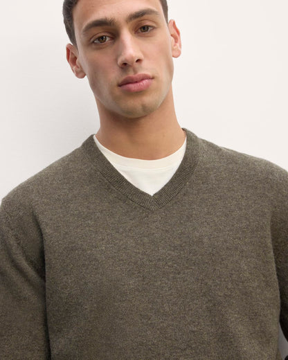 The Cashmere V-Neck Sweater | Heathered Army Green