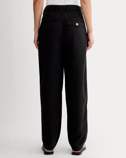 The Chino in Buttersoft | Black