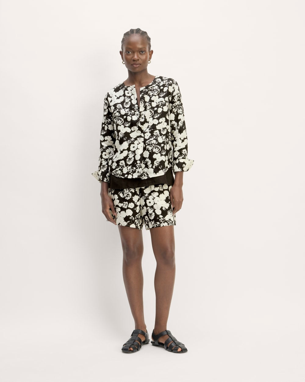 The Popover Shirt in Linen | Black / Bone Floral