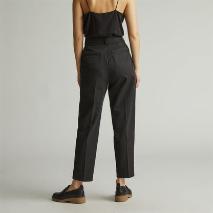 The Draper Tapered Pant in Buttersmooth | Black
