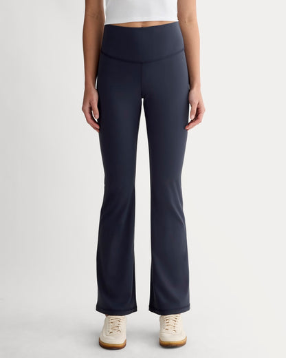 The Perform Flare Legging | Navy