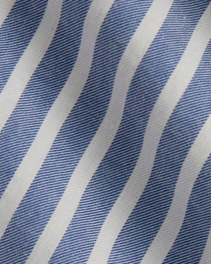 The Way-Short Shirt in Silky Cotton | Bone / Mazarine Blue
