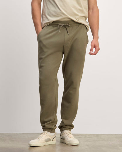 The Off-Duty Jogger | Kalamata