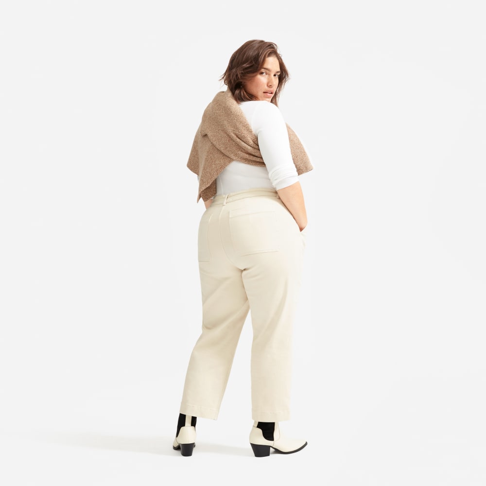 The Straight-Leg Crop | Sandstone | Short