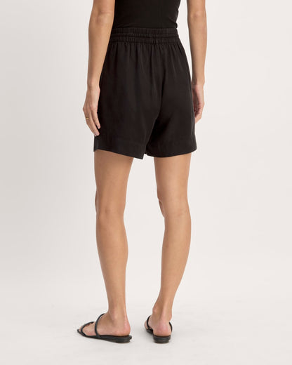 The Vacation Short | Black