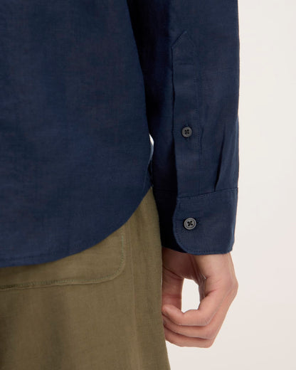 The Classic Shirt in Linen | Navy