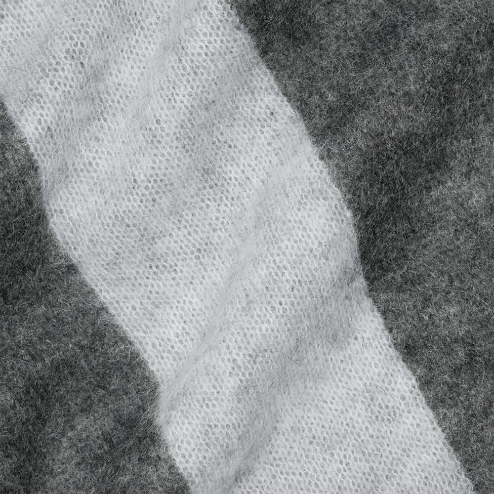 The Alpaca Patterned Scarf | Light Heather Grey / Dark Charcoal