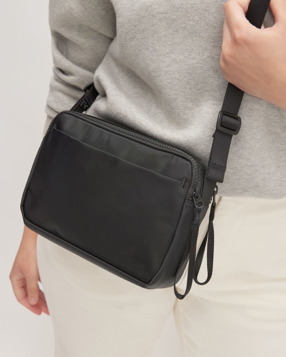 The Recycled Nylon Camera Bag | Black