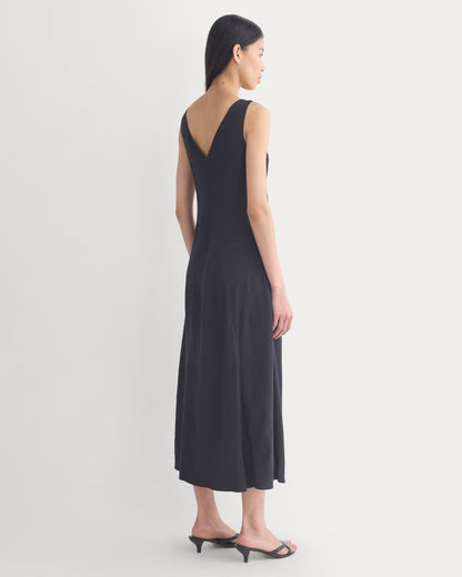 Deep V Seamed Dress in Stretch Linen | Black