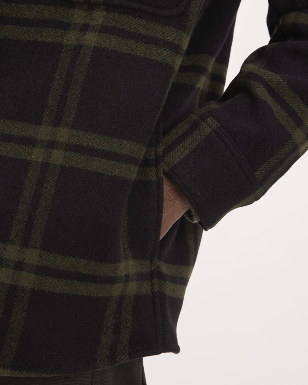 The ReWool® Oversized Shirt Jacket | Black / Olive