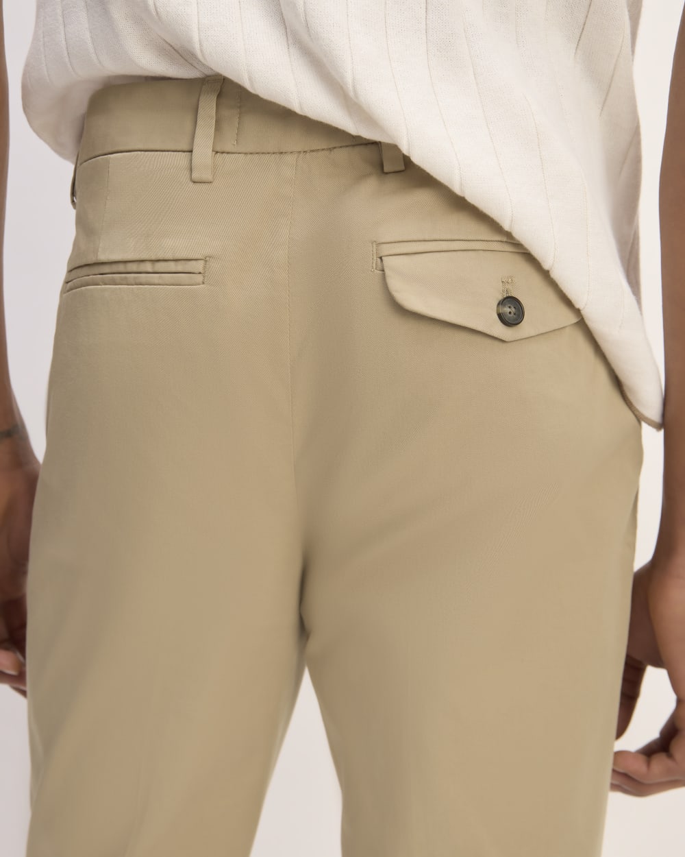 The Relaxed Taper Air Chino | Trench Coat Khaki