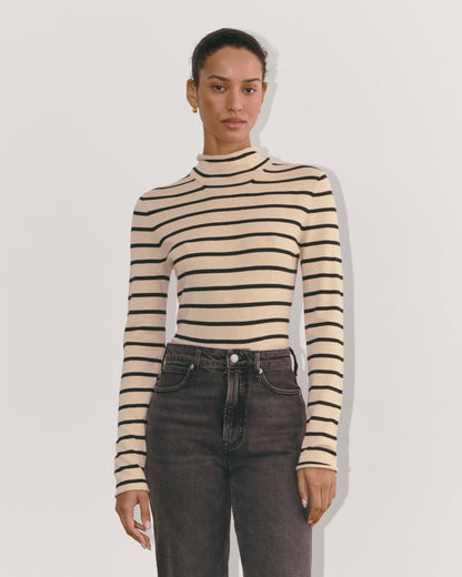 The Funnel Neck in Cotton Cashmere | Powder / Black