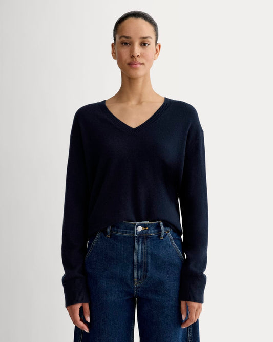 The Classic V in Cashmere | Navy